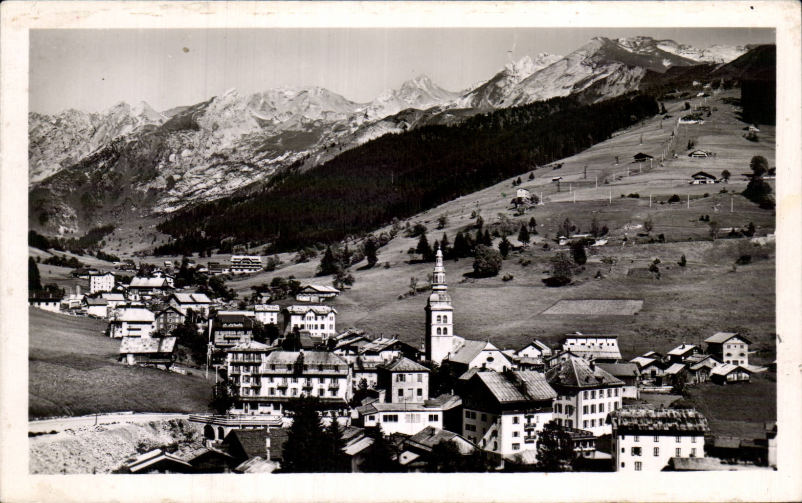 CPSM Clusaz View and chains of Aravis