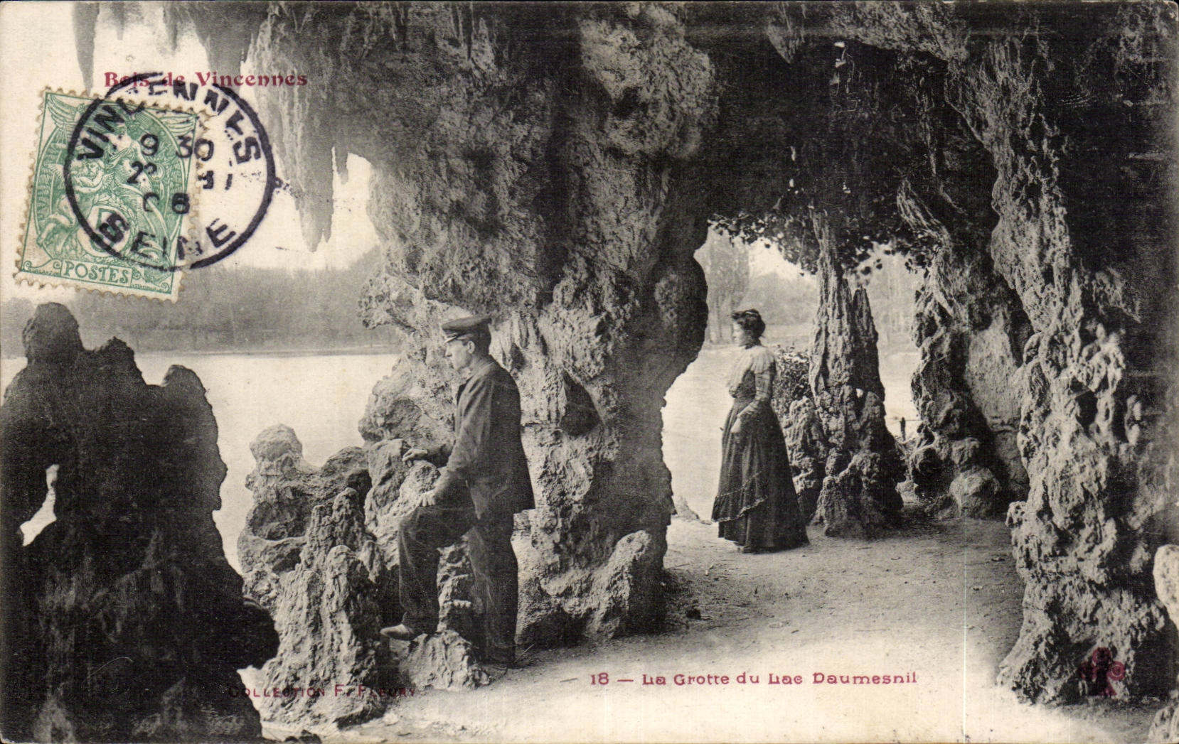 CPA Vincennes the cave of the lake Daumesnil