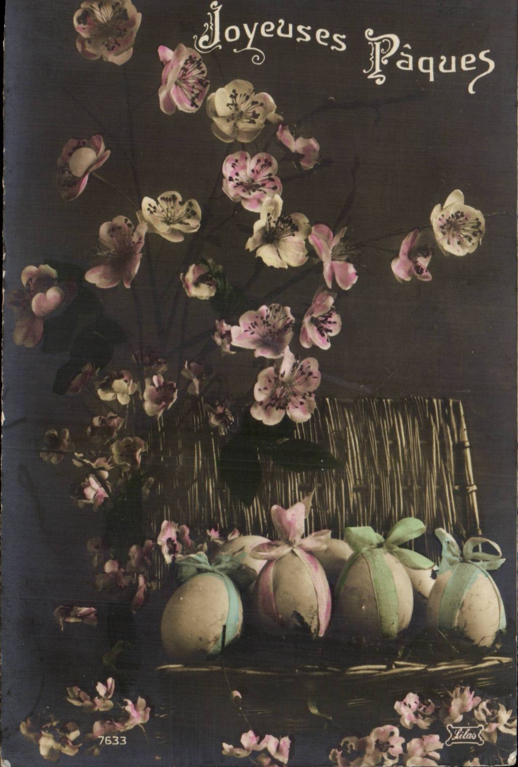 CPA Fantaisie Oeufs Joyeuses Paques Easter