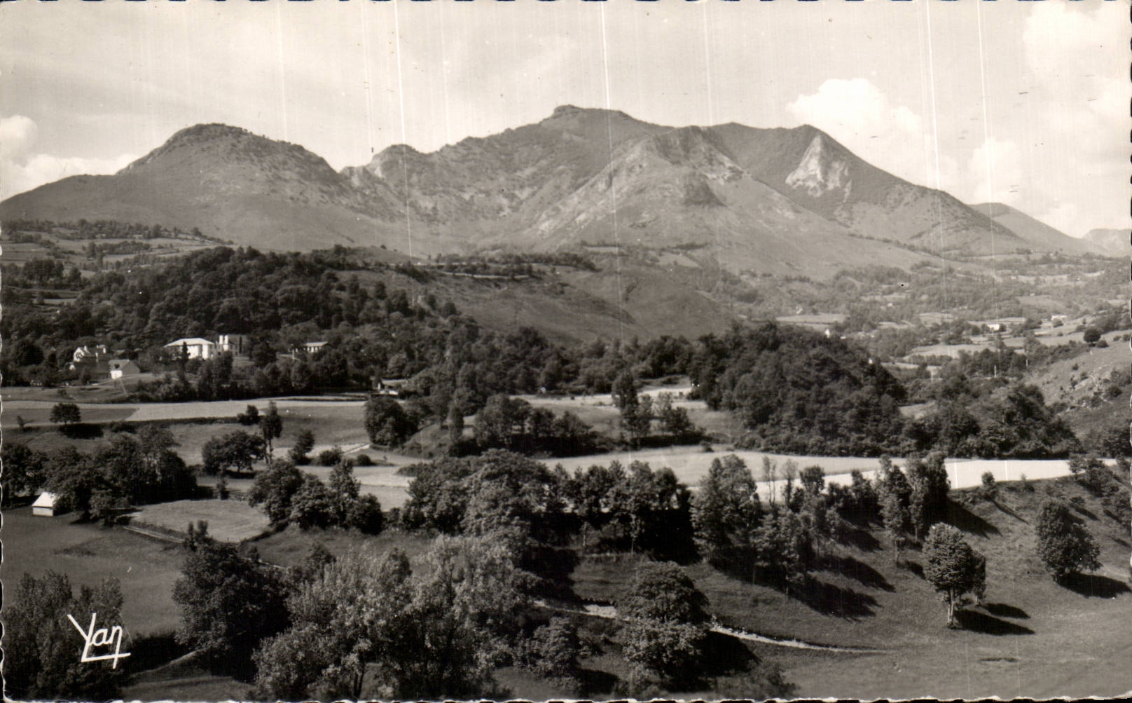 Aspin ez Angles - Sight towards Pibeste - Ossen and Segus - CPA