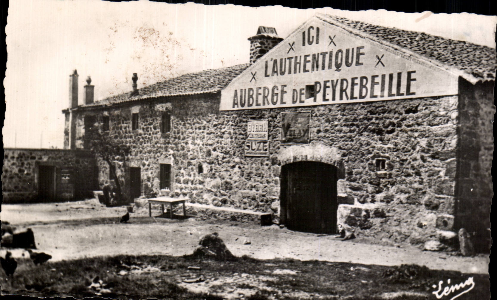 Peyrebeille - Inn Red - CPA