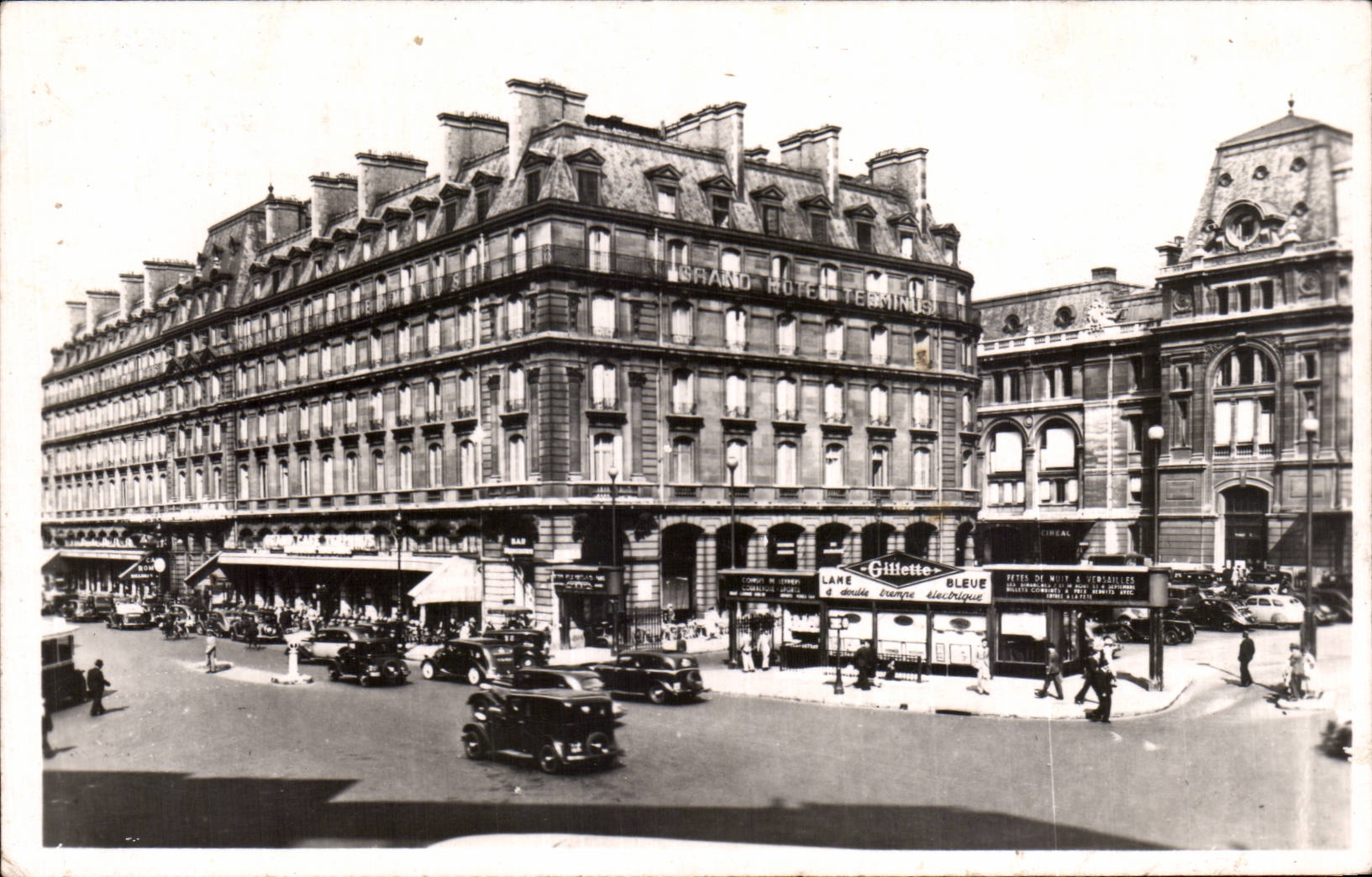 Paris - 10 - santo Lazare - CPA de la estacion