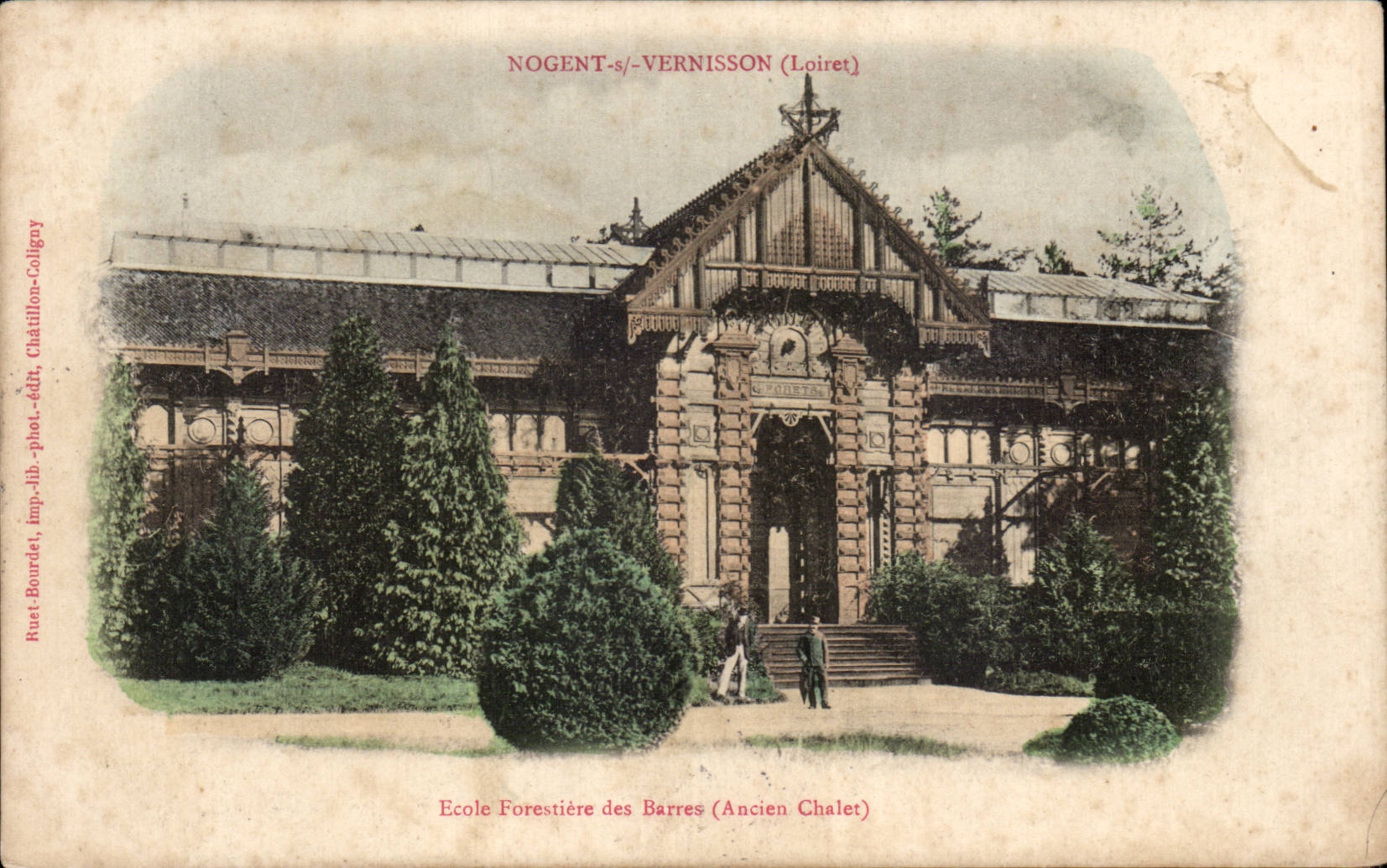 CPA Nogent under Vernisson School forestiere of the Bars (old country cottage)