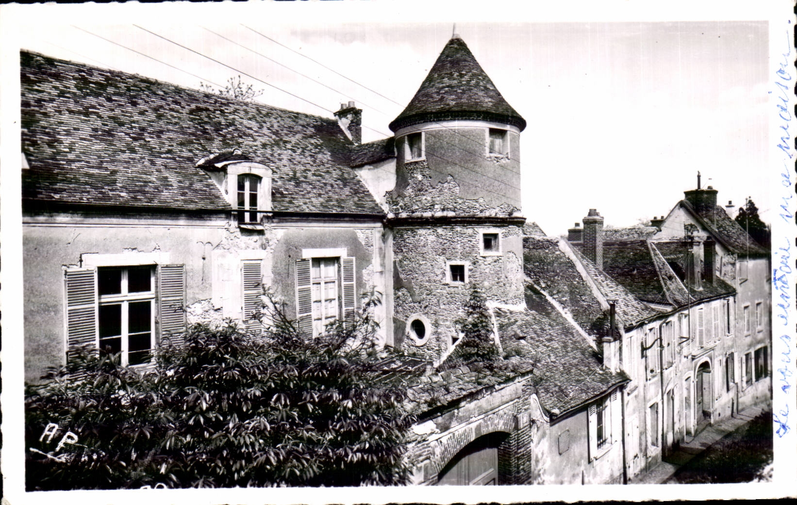 Montfort Amaury - the House of Victor Hugo - CPA