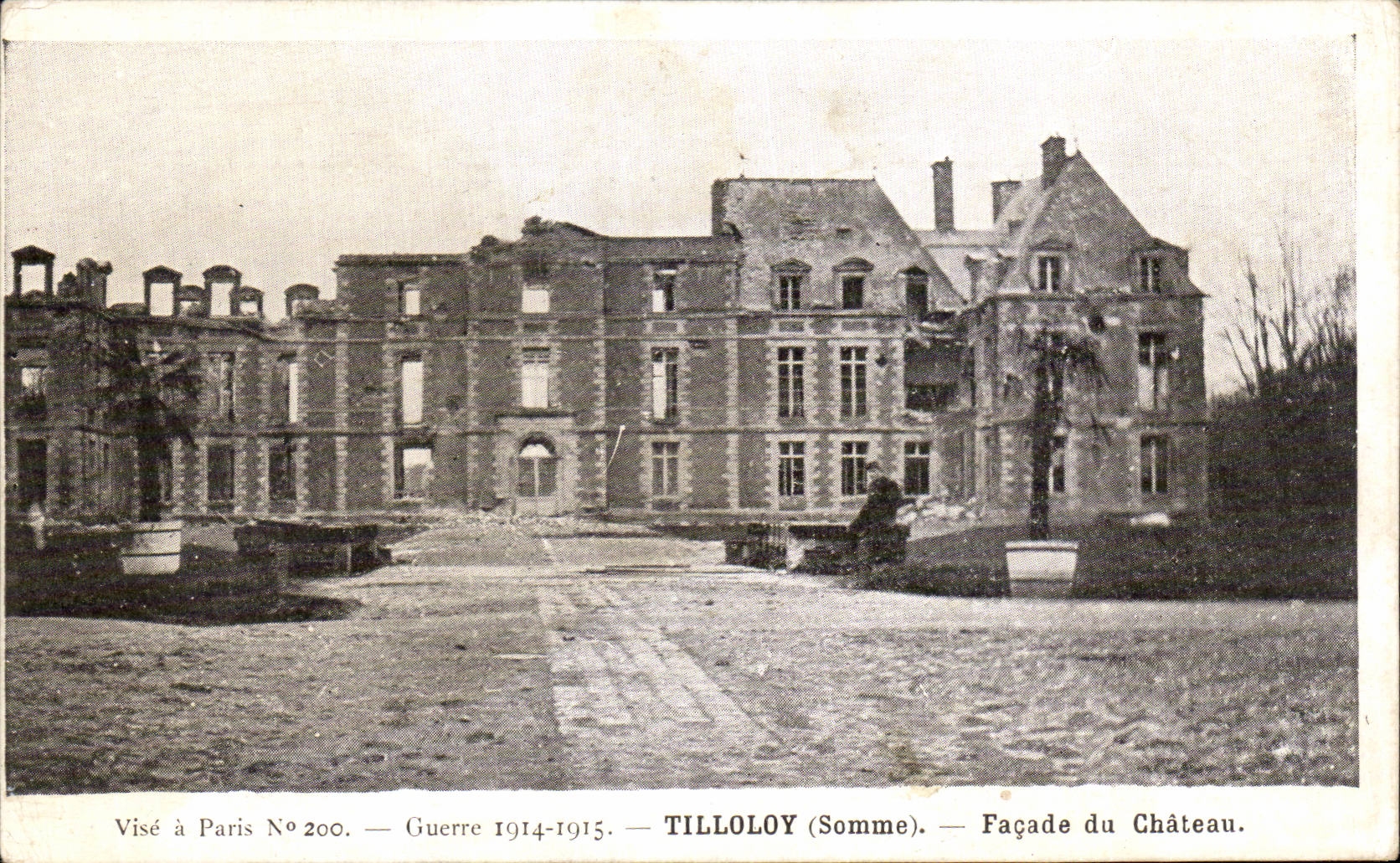 Tilloloy - Frontage of the Castle - CPA