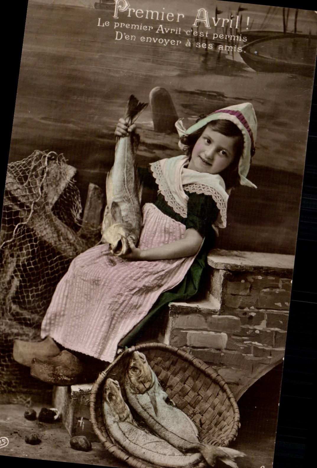 Festivals - Wishes - Poisson April - April Fool - darling girl with fish - CPA