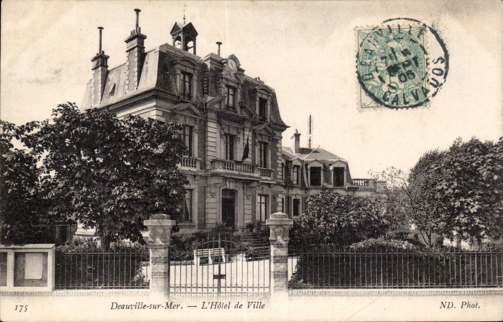 Deauville - Town hall - CPA