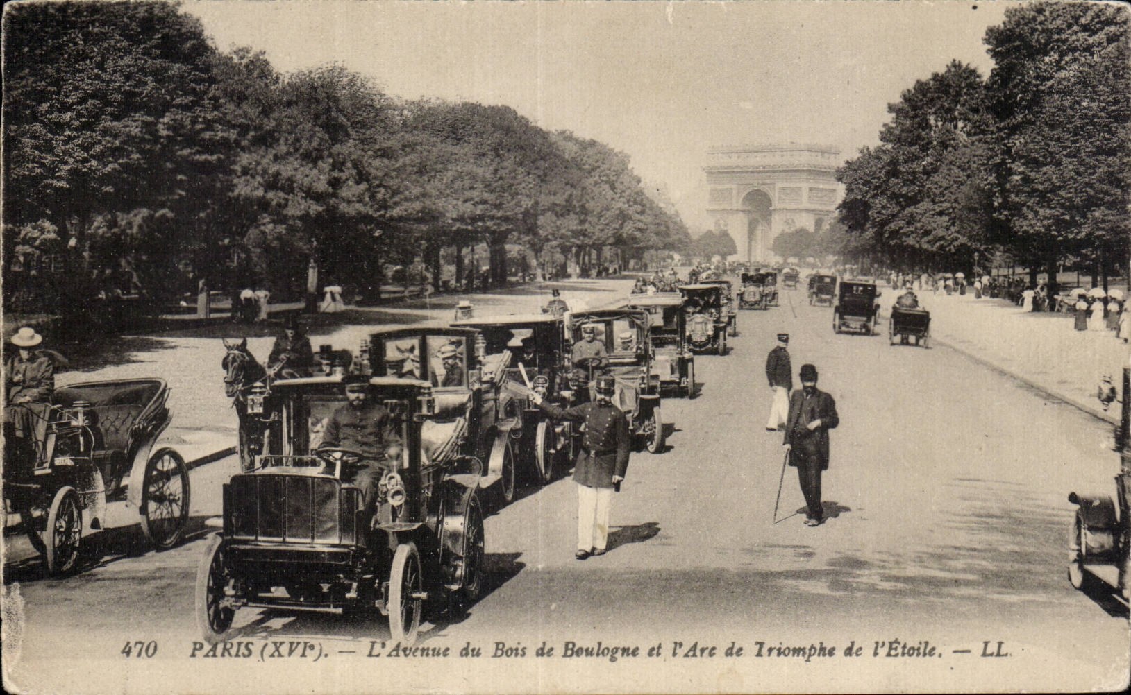 Paris - 16 - Avenue of the Wood of Boulogne and Arc de Triomphe - CPA