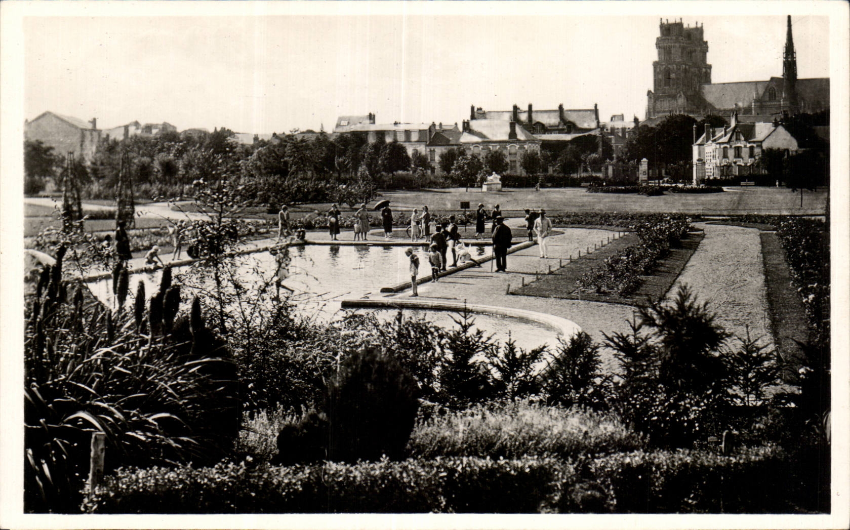 Orleans - Jardin Pasteur - CPA