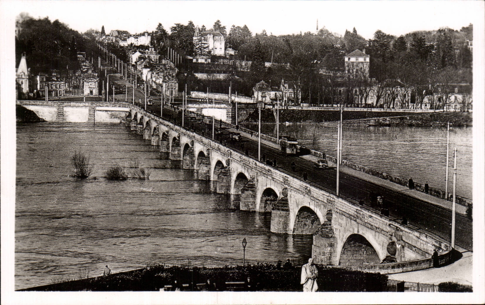 Tours - the Wilson Bridge - CPA