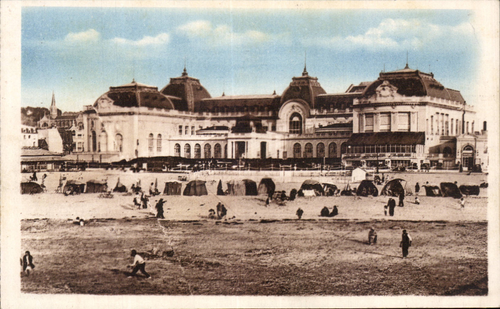 Trouville - La Reine des Plages - Le Casino - CPA