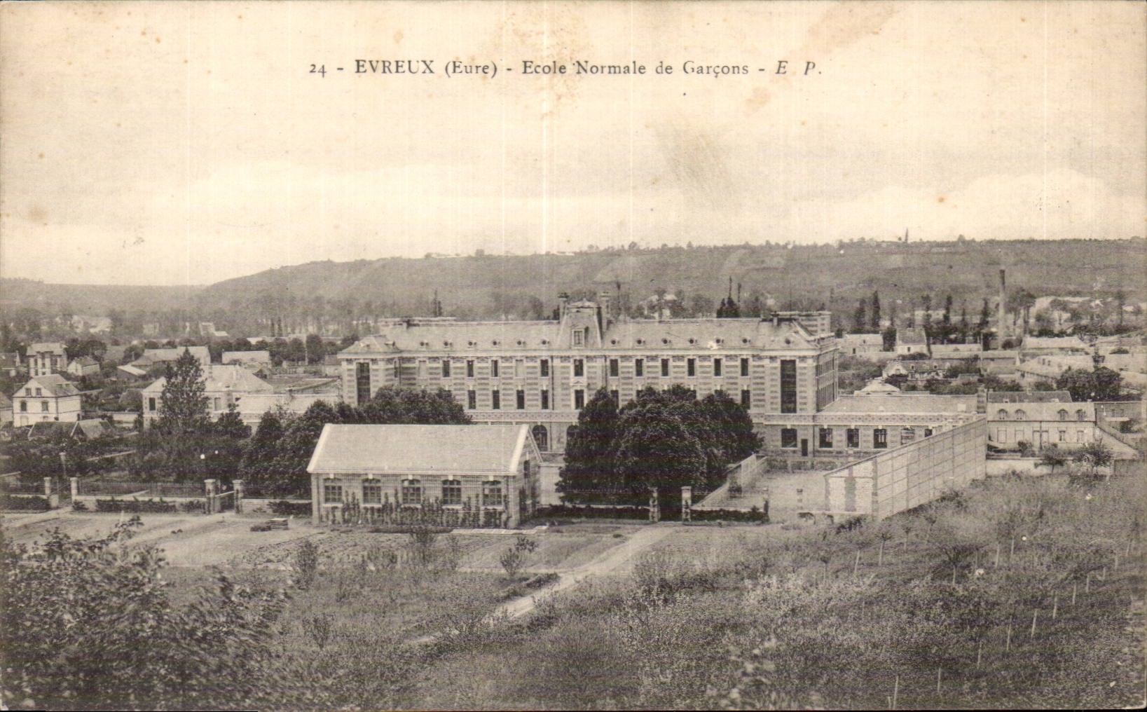 Muchachos de escuela de la formacion del profesorado de CPA Evreux