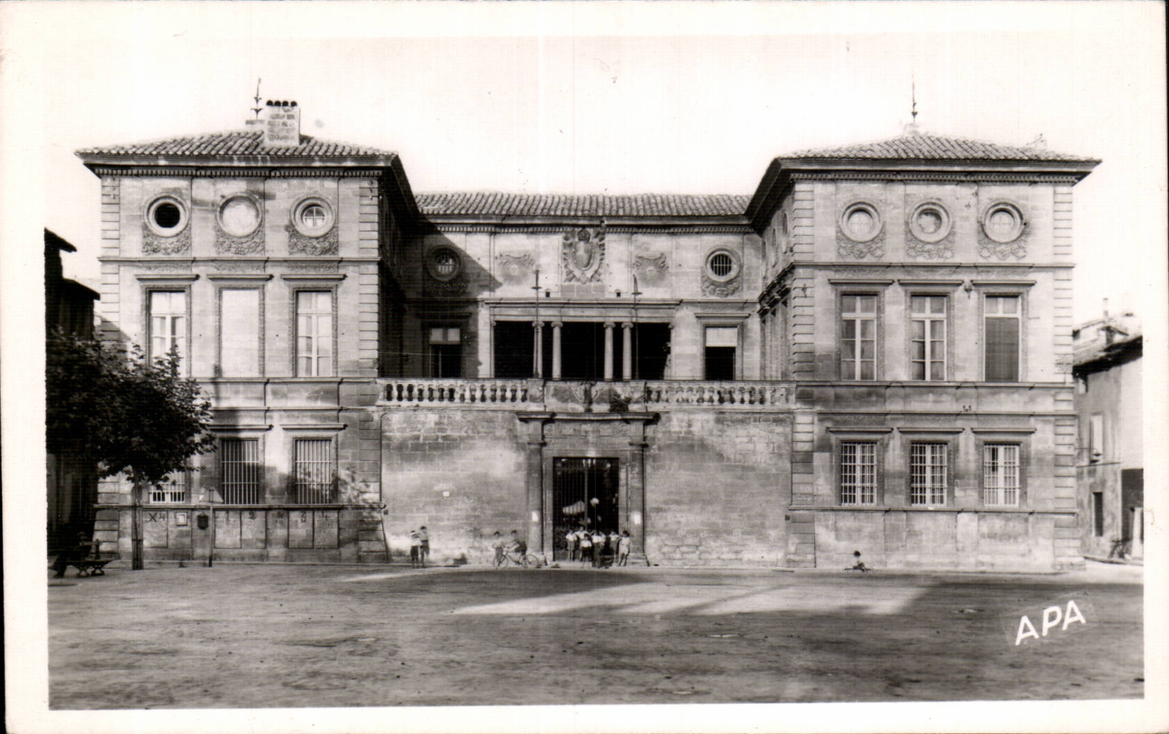 CPSM Beaucaire town hall