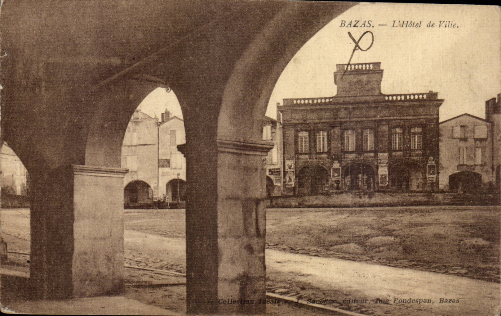 Bazas - Town hall - CPA