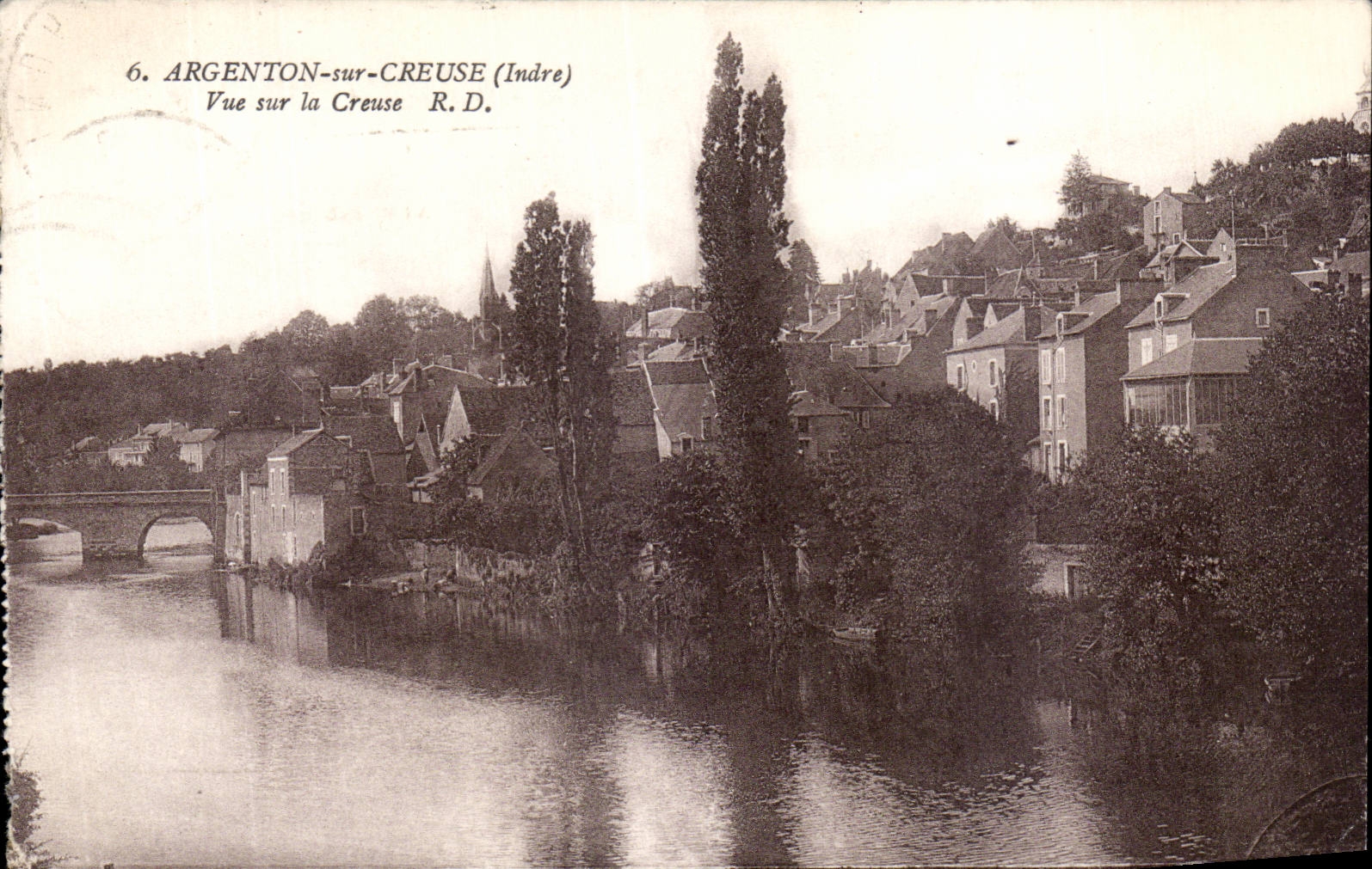 Argenton sur Creuse - Vue sur la Creuse - CPA