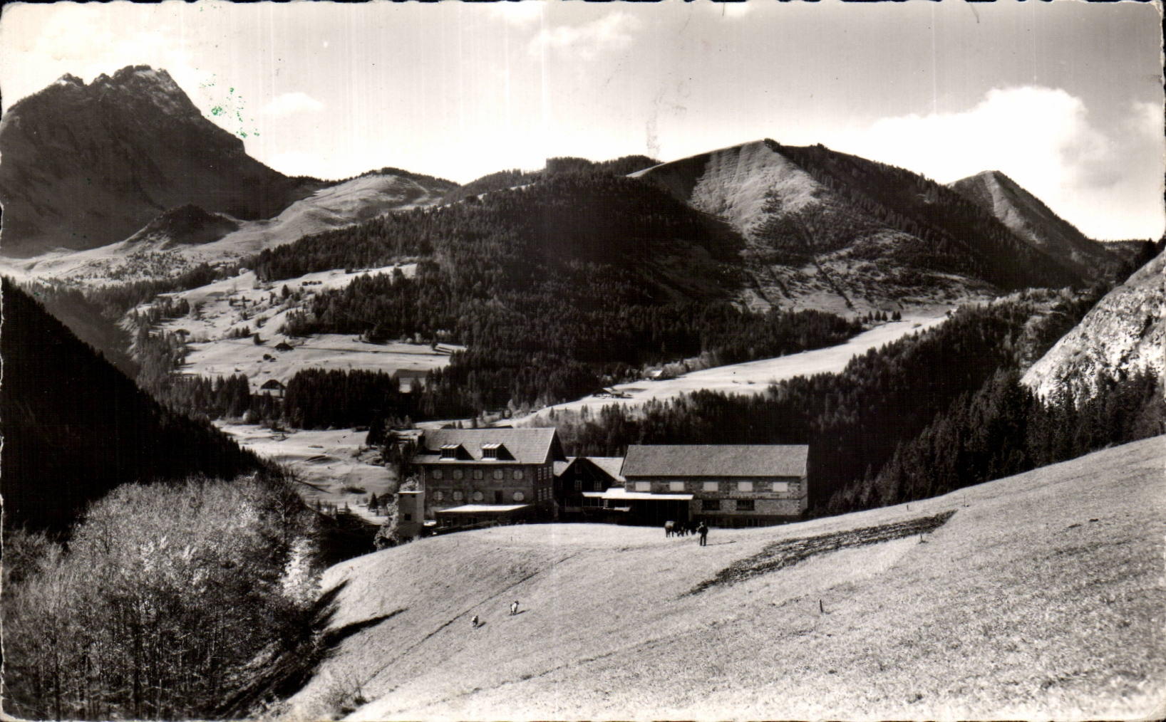 Pico de Bichette del campamento de verano de la abundancia de CPSM del cuerno y el punto de Fremoux