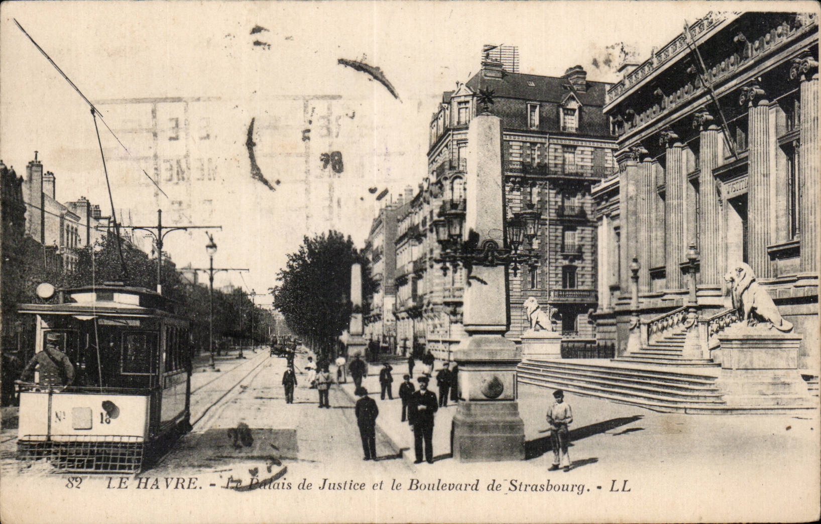 CPA Le Havre law courts and the boulevard of Strasbourg Tram