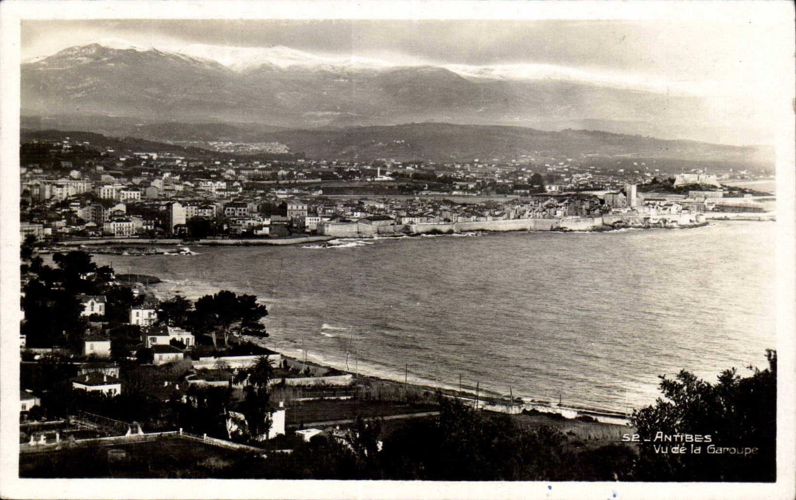 CPA Antibes Vue de la Garonne 