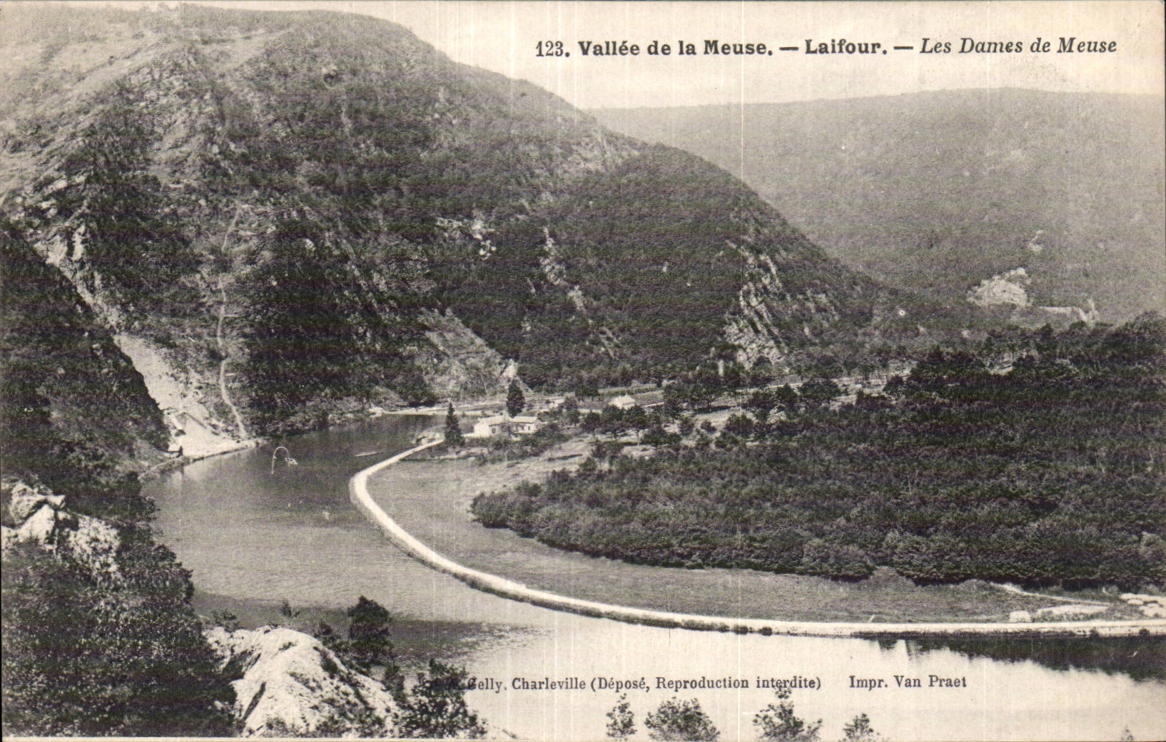 CPA Valley of the Meuse ladies of Meuse