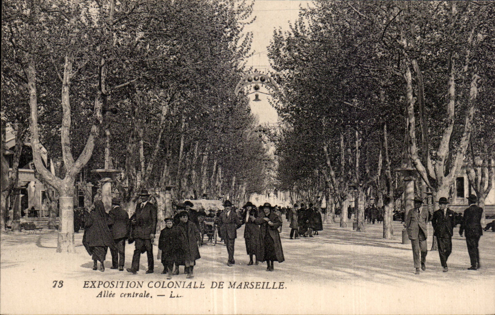 CPA Marseille Exposition coloniale 1922 Allee centrale
