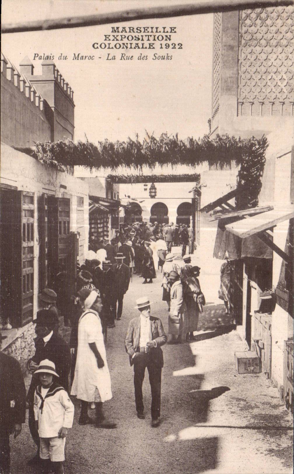 CPA Marseille Exposition coloniale 1922 Palais du Maroc La rue des Souks