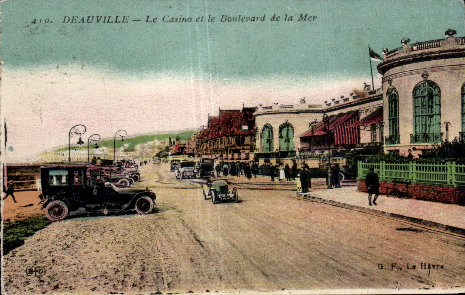 CPA Deauville on sea the casino and the boulevard of the sea