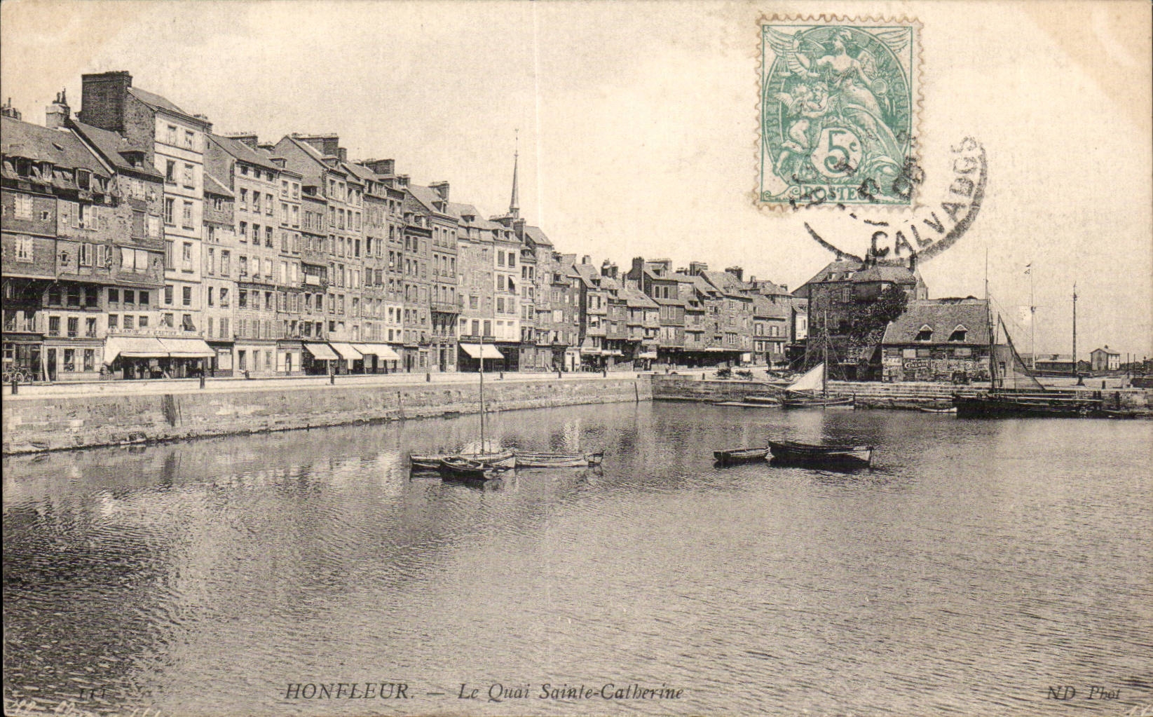 CPA Honfleur Le quai Sainte Catherine 