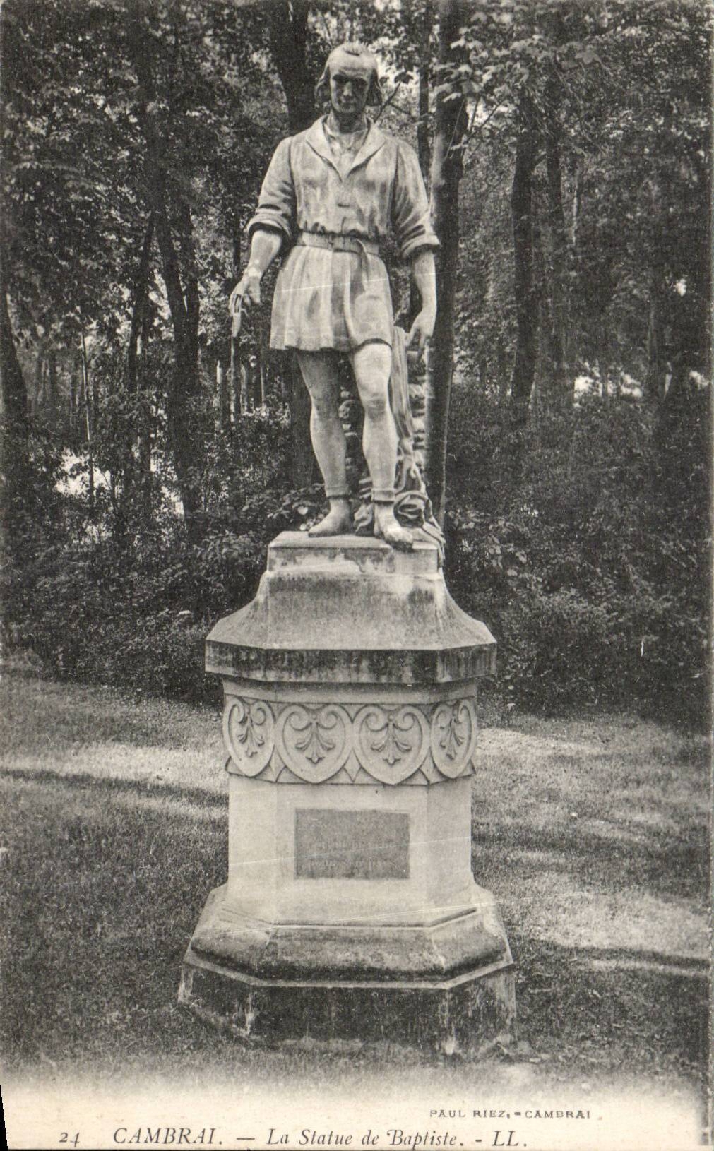 CPA Cambrai La statue de Baptiste
