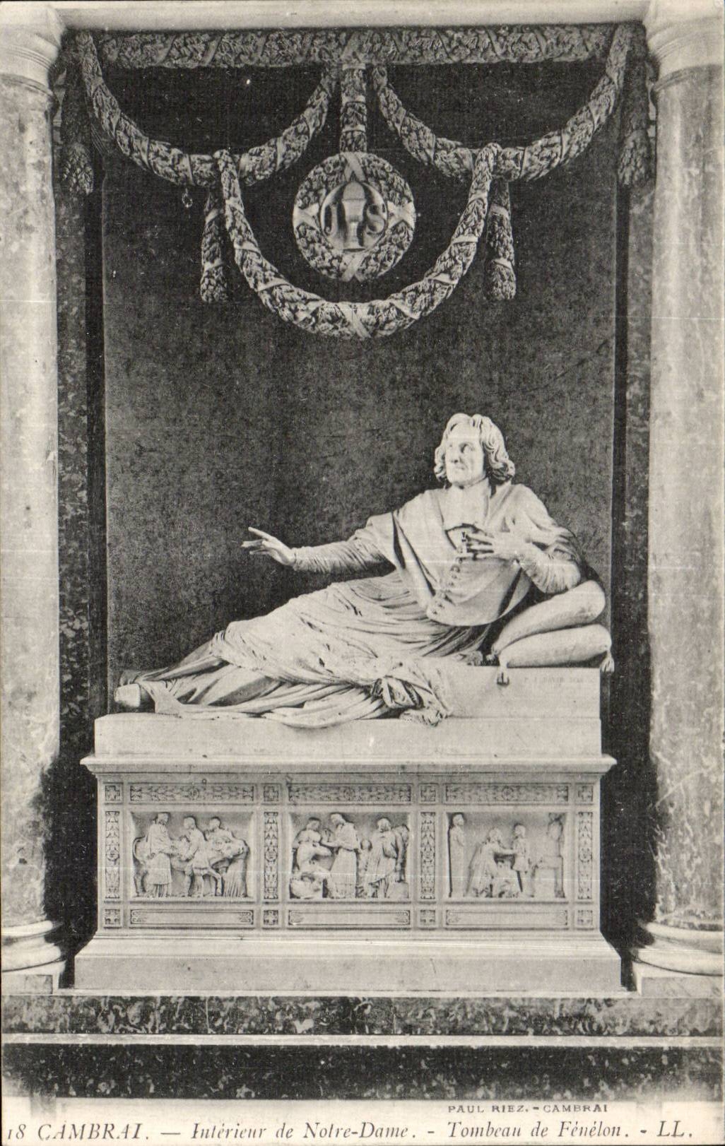 CPA Cambrai Interieur de Notre Dame Tombeau de Fenelon