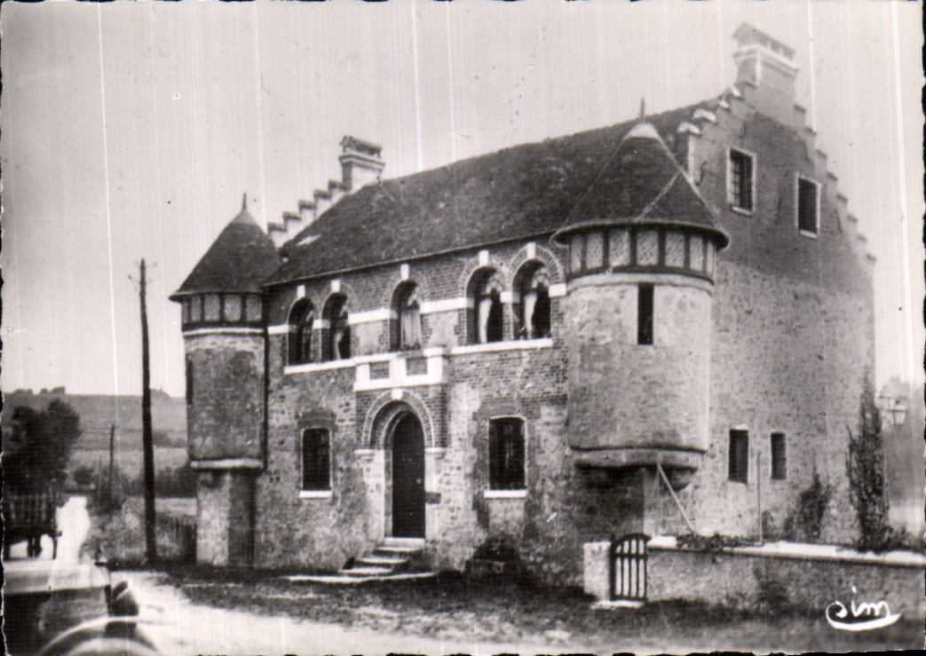 CPSM Gerberoy el molino de la cAmara acorazada