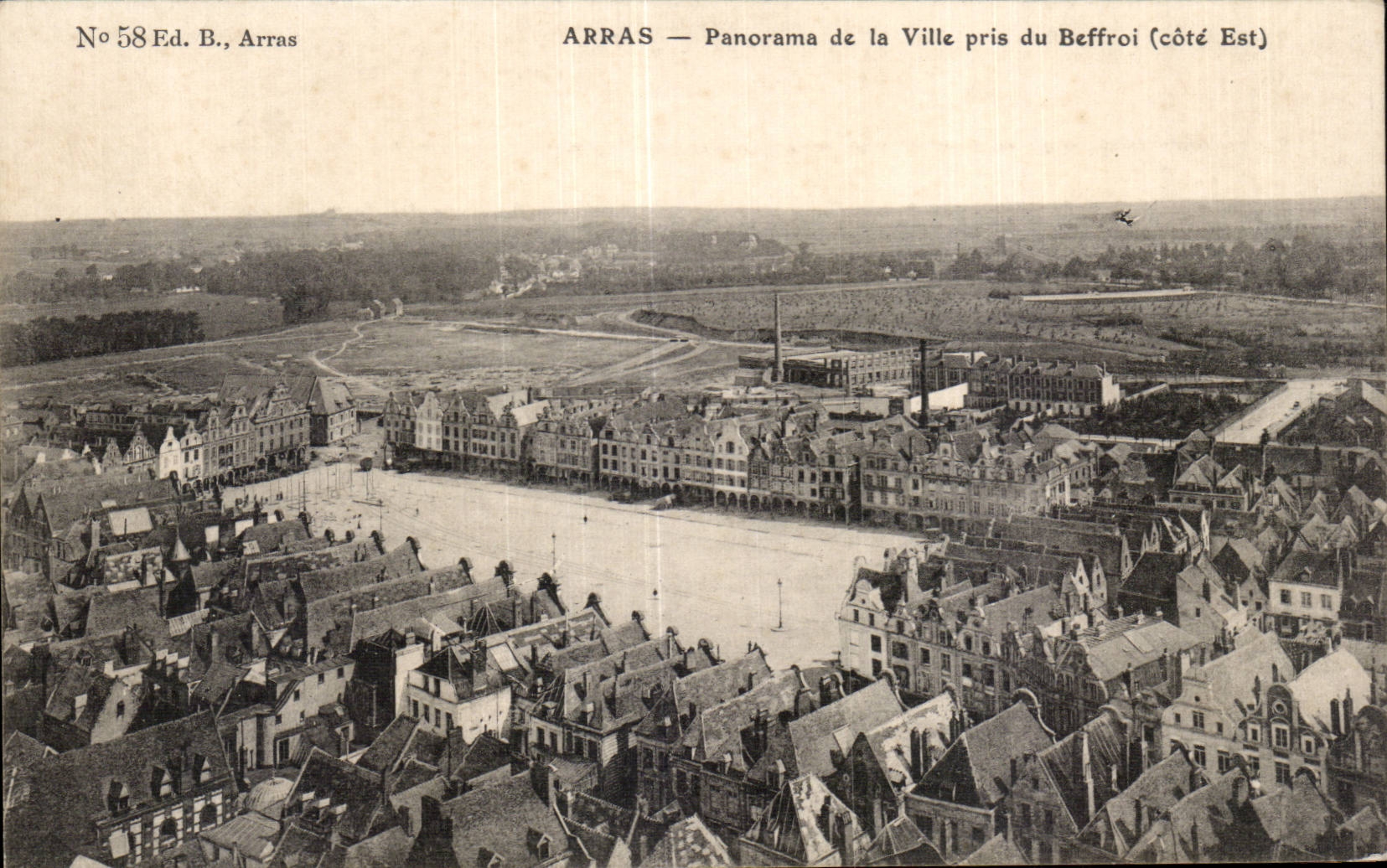 CPA Arras Panorama de la ville prise du beffroi 