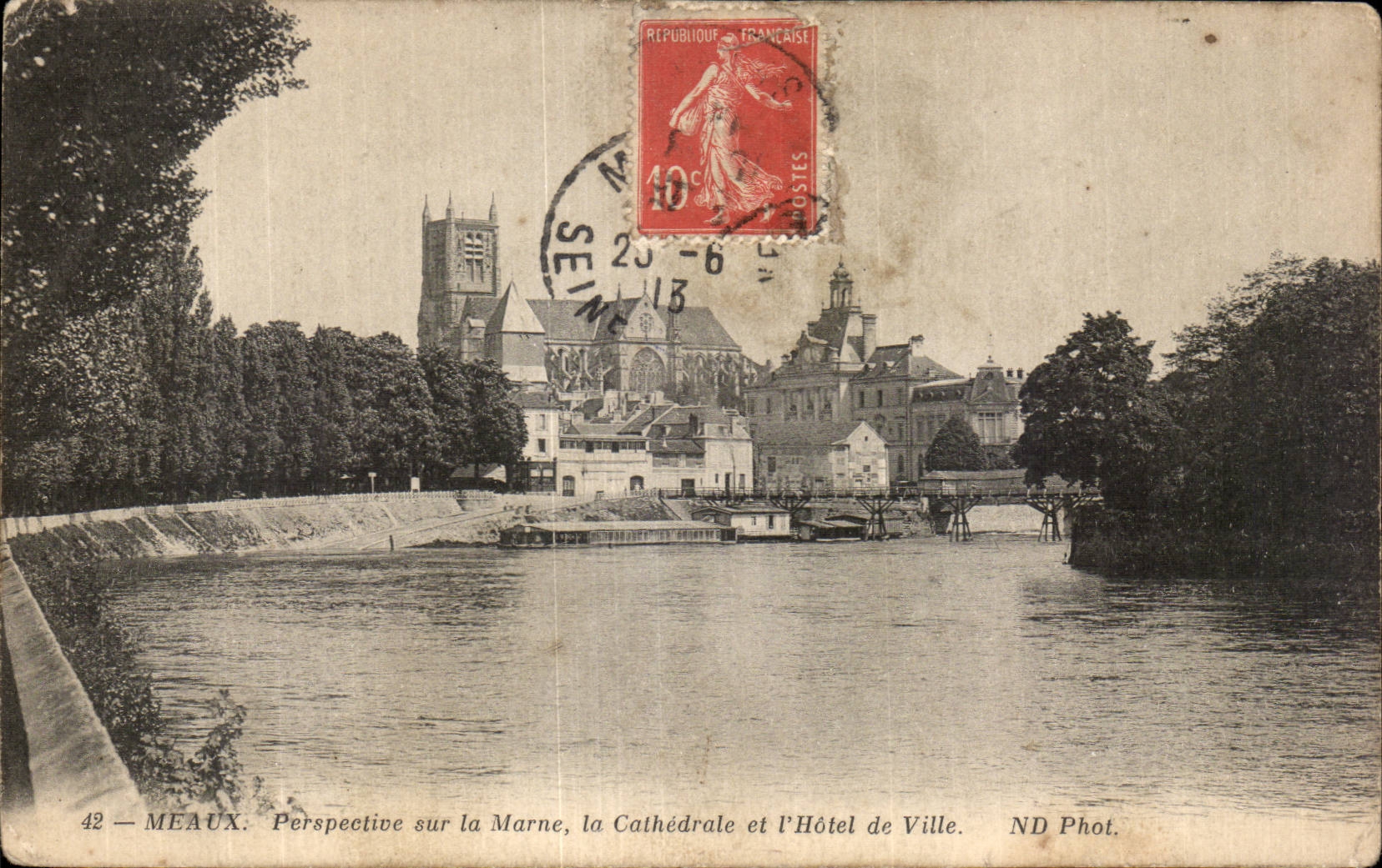 Meaux - Perspective sur la Marne - La Cathedrale et l Hotel de Ville - CPA