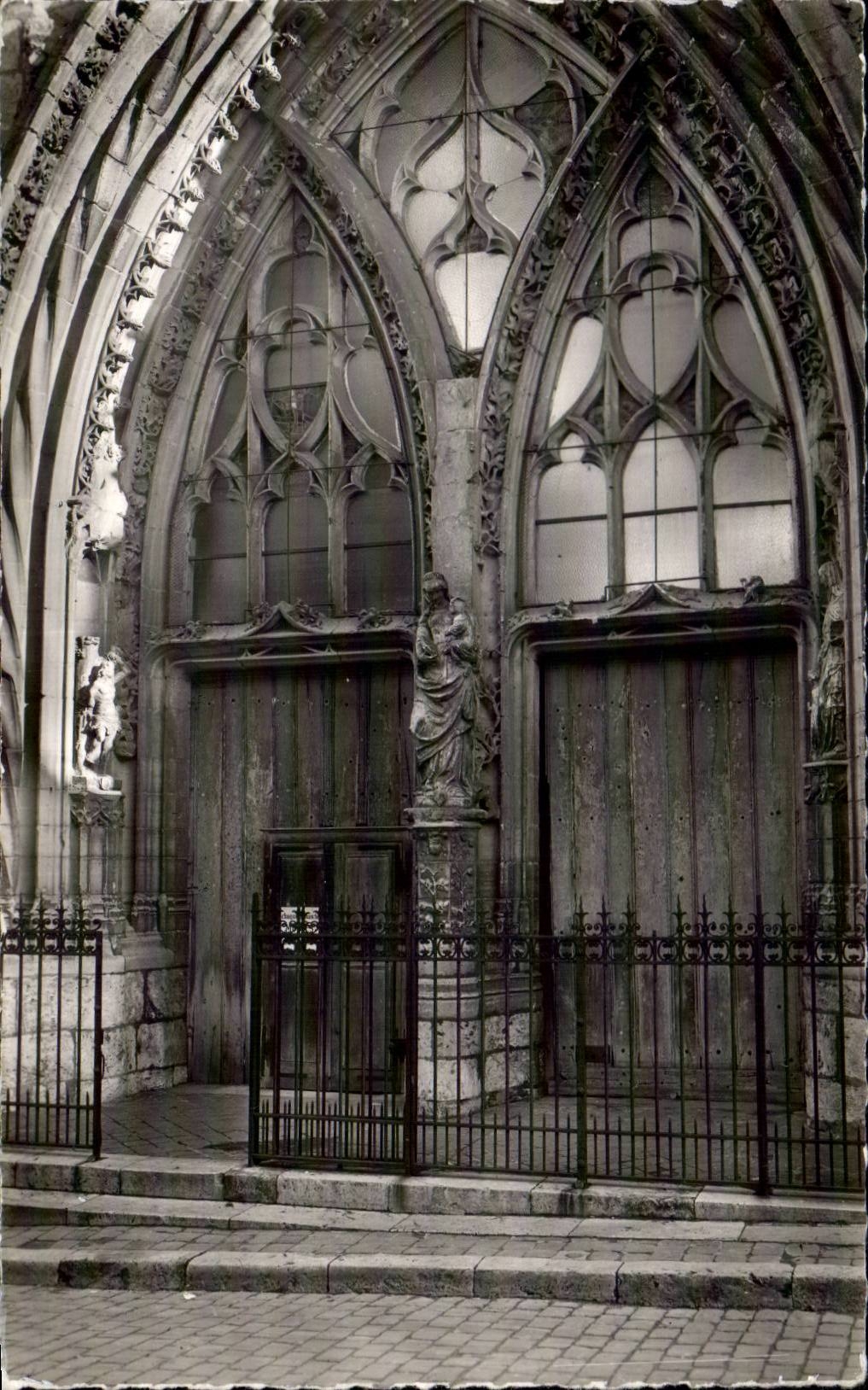 Moret sur Loing - Eglise Notre Dame - CPA
