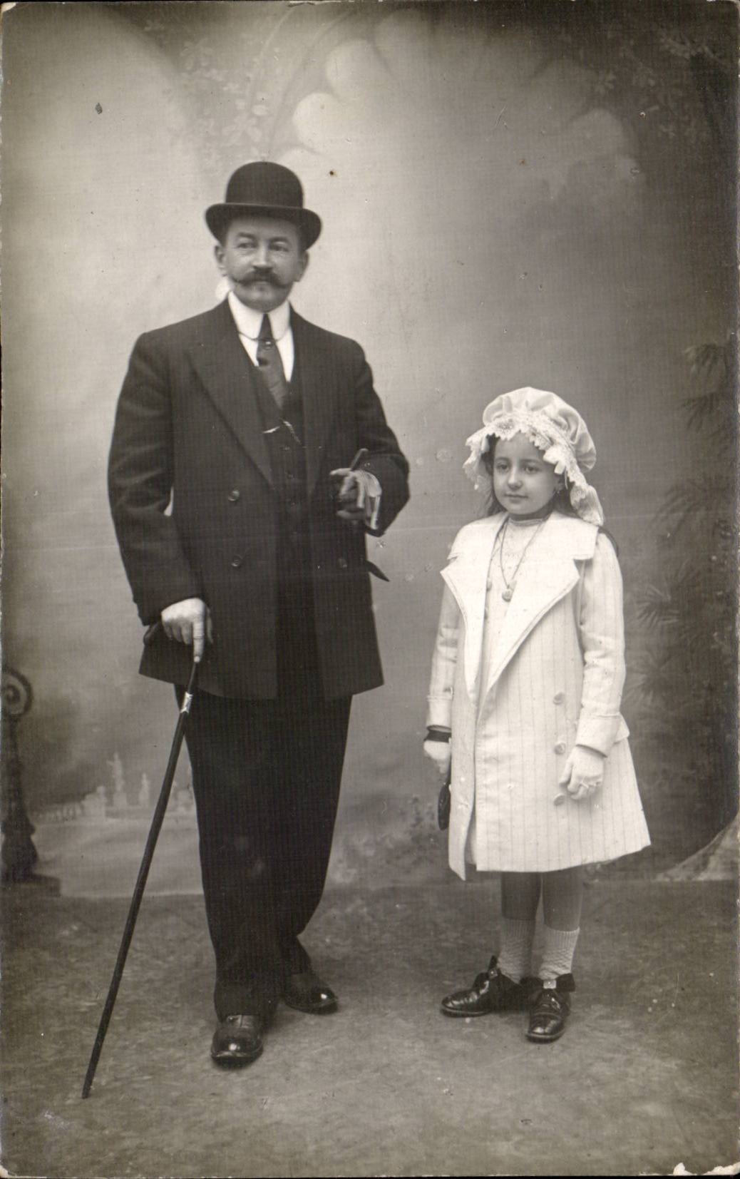 Fantaisie - Enfants - Father and Daughter CARTE PHOTO -