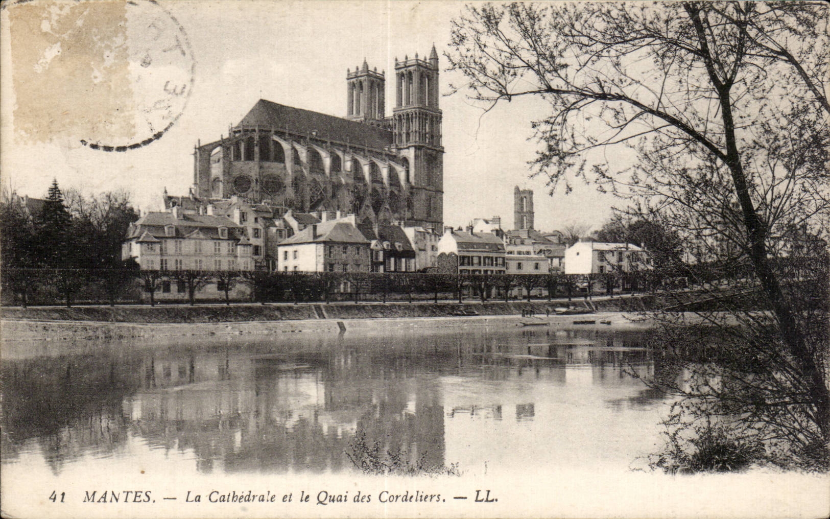 Mantes - La Cathedrale et le Quai des Cordeliers - CPA