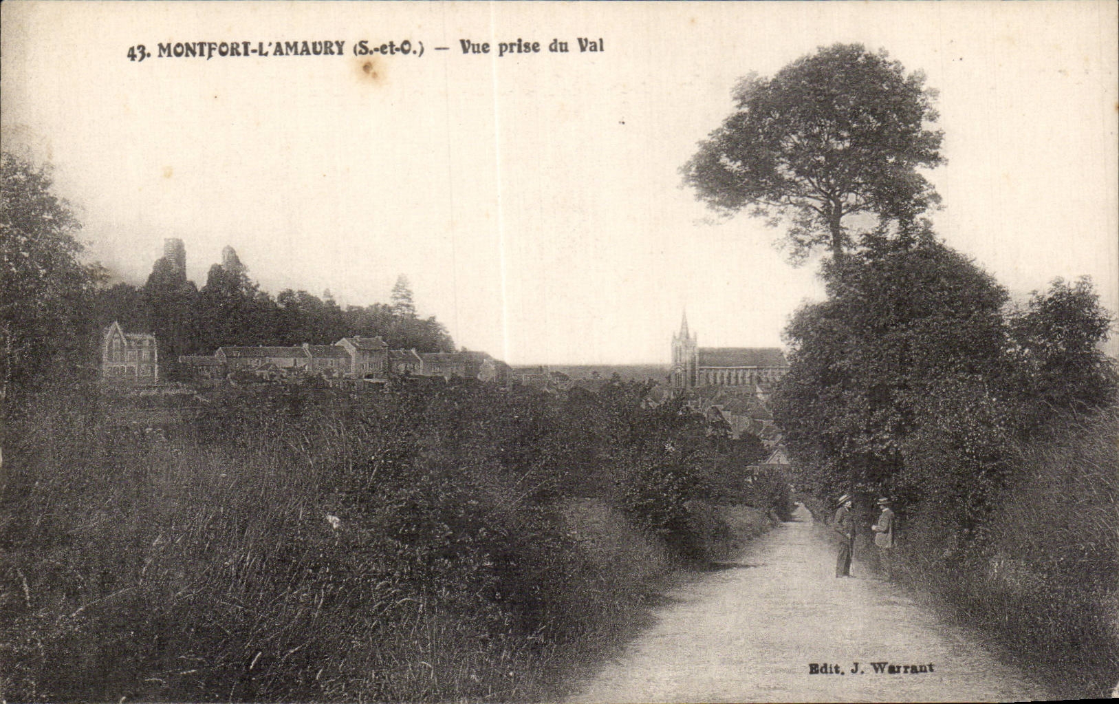 CPA Montfort l Amaury Vue prise du Val