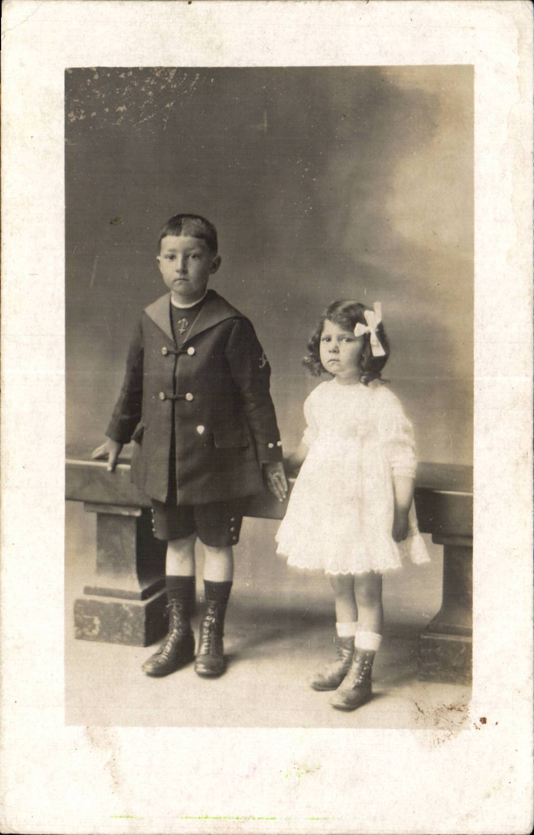 CARTE PHOTO Folklore Costume Enfants