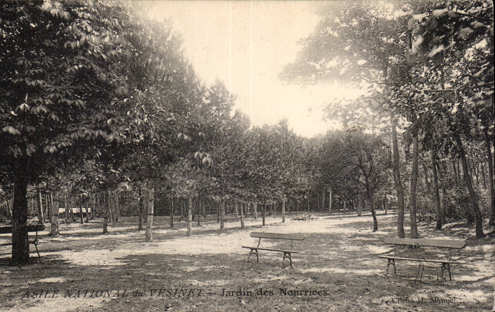 CPA Le Vesinet Jardin des nourrices