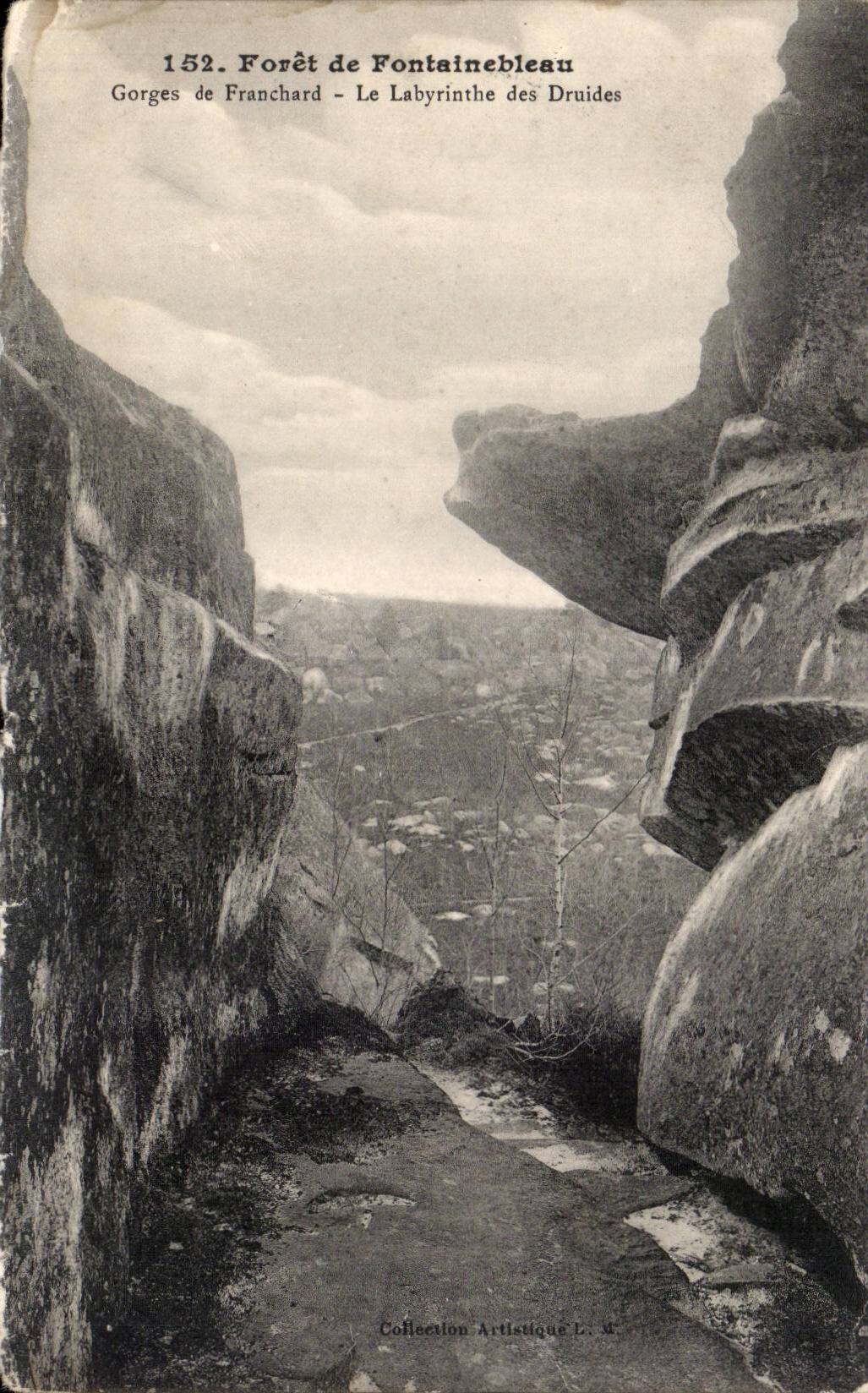 CPA Foret de Fontainebleau Gorges de Franchard le labyrinthe des druides