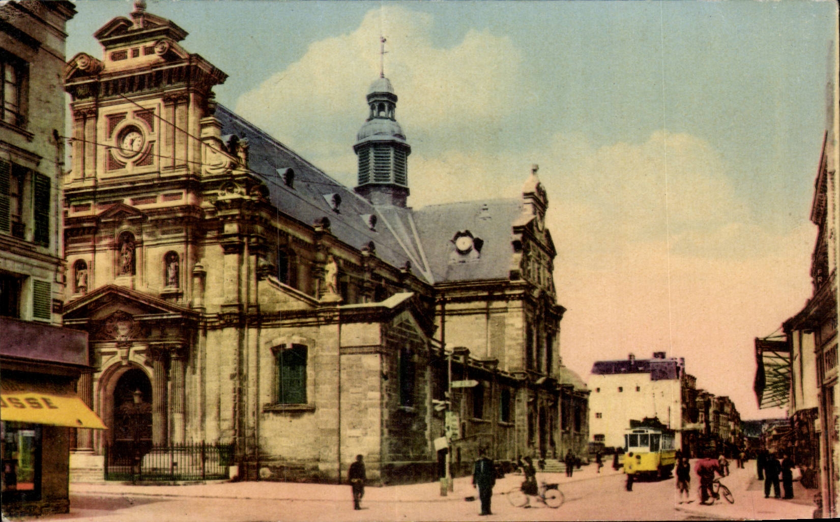 CPA Fontainebleau L eglise Saint Louis et la rue Grande
