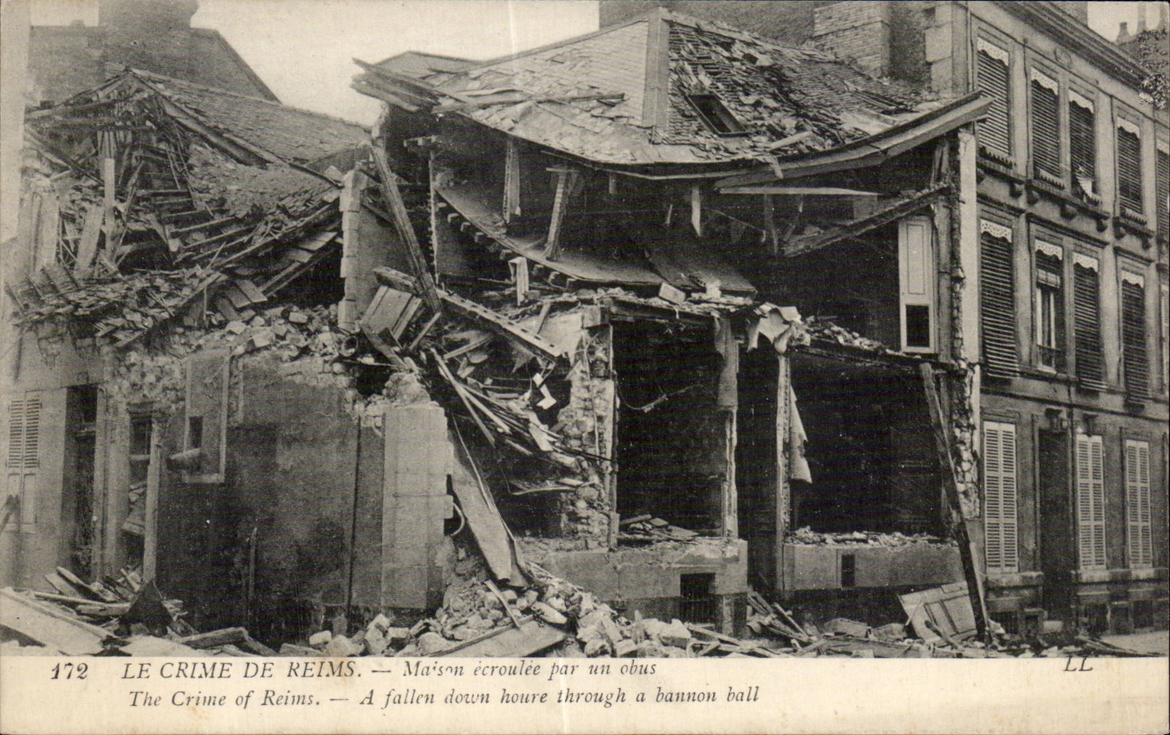 CPA Militaria the crime of Reims House ecroulee by a shell