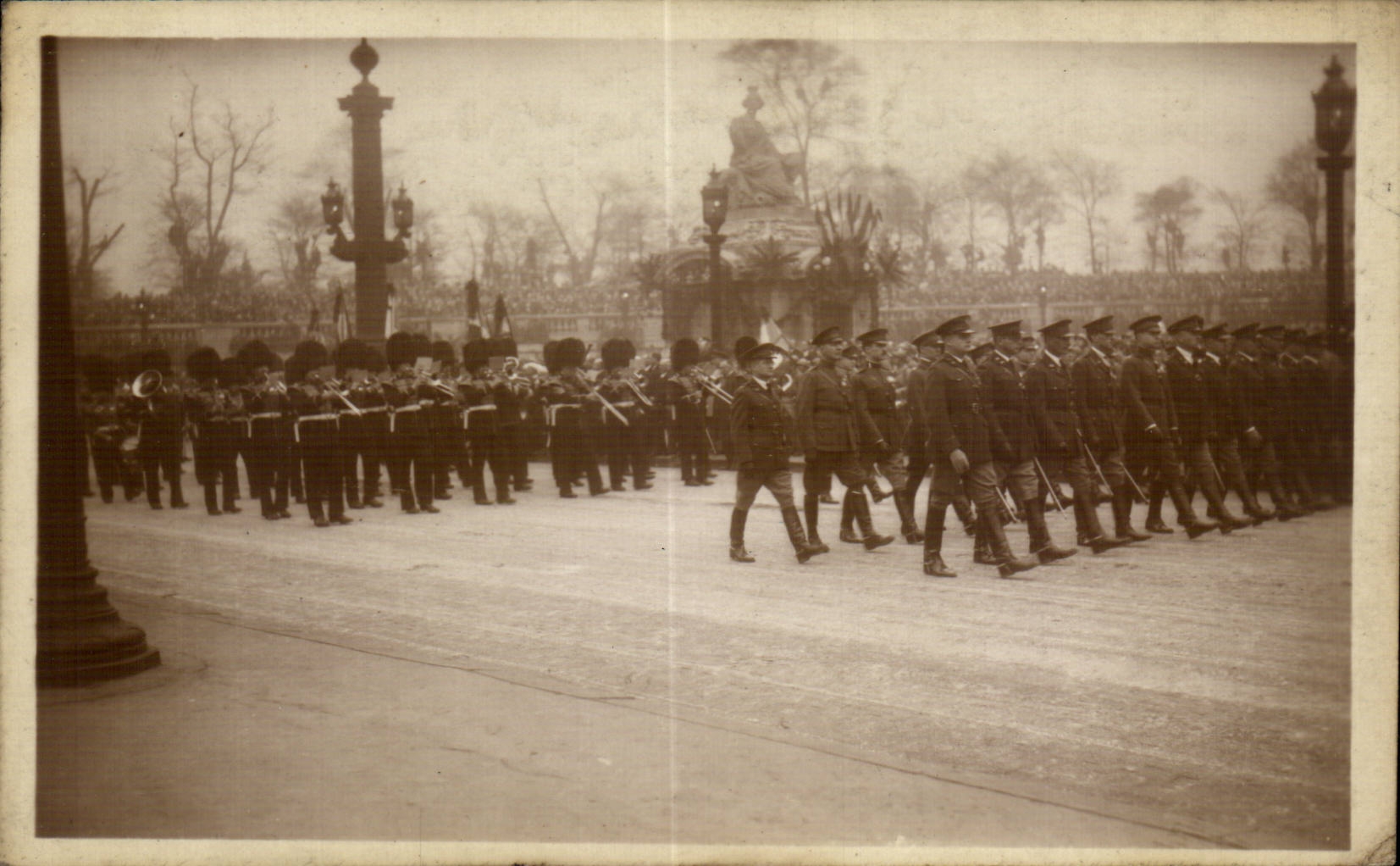 CPA Militaria Funeral of the Marshal Foch March 26th 1929 military Delegations American and English
