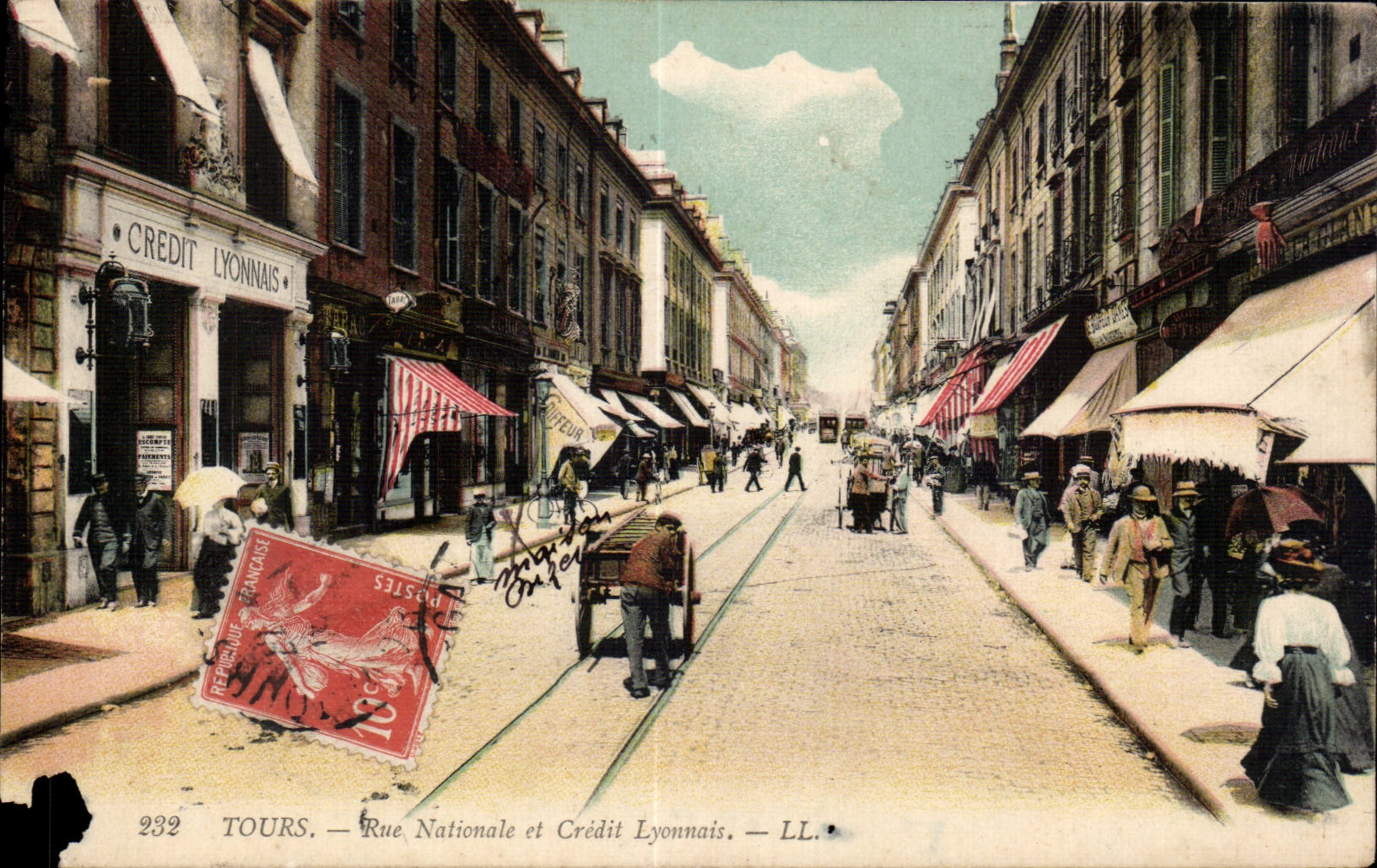 CPA Tours national Street and Cr3edit Lyonnais