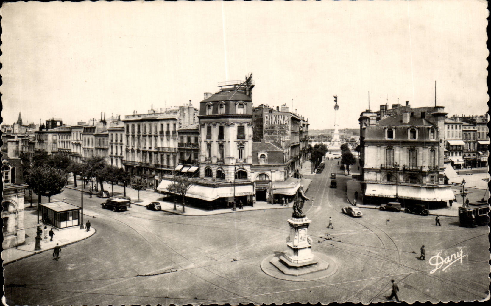 CPSM Bordeaux la place Tourny