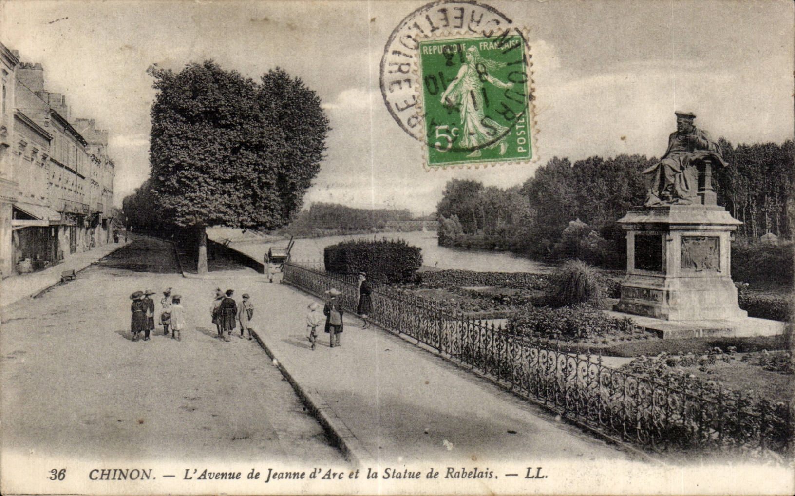 CPA Chinon which occurred of Jeanne arc and Statue of Rabelais