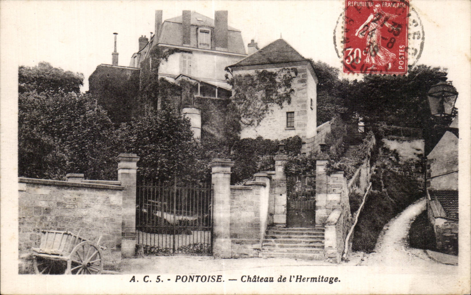 Pontoise - Castle of Hermitage - CPA