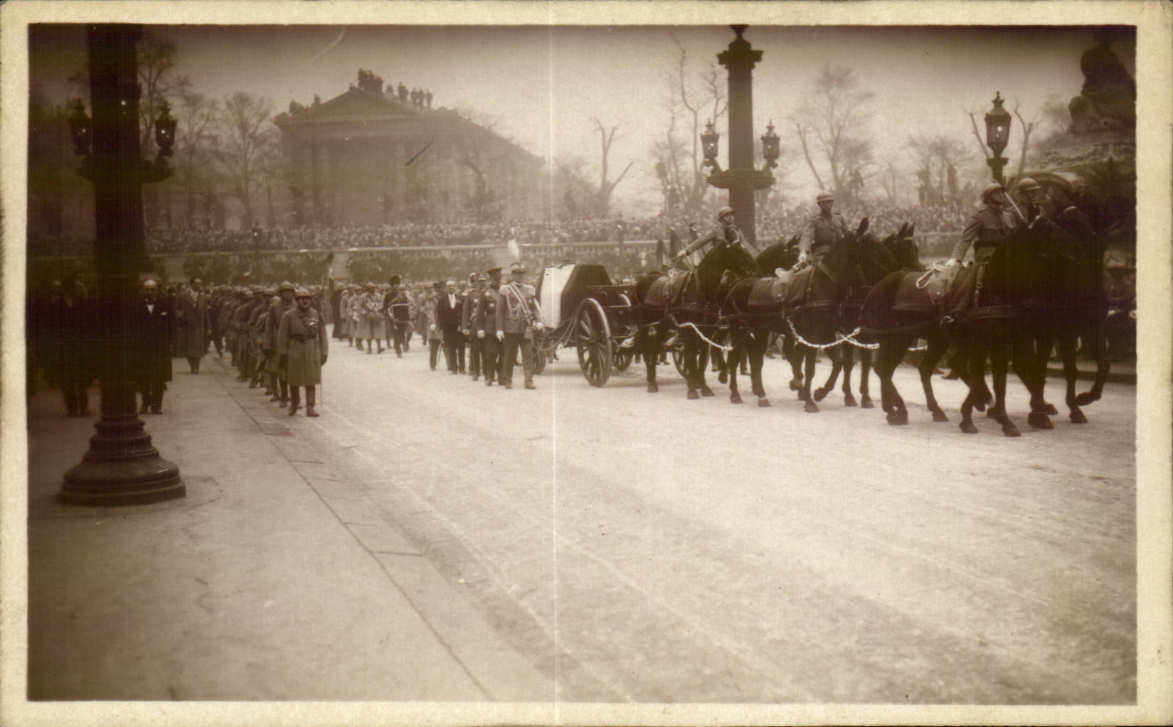 CPA Militaria Funerailles of the Marshal Foch Paris March 26th 1929 Places Harmony