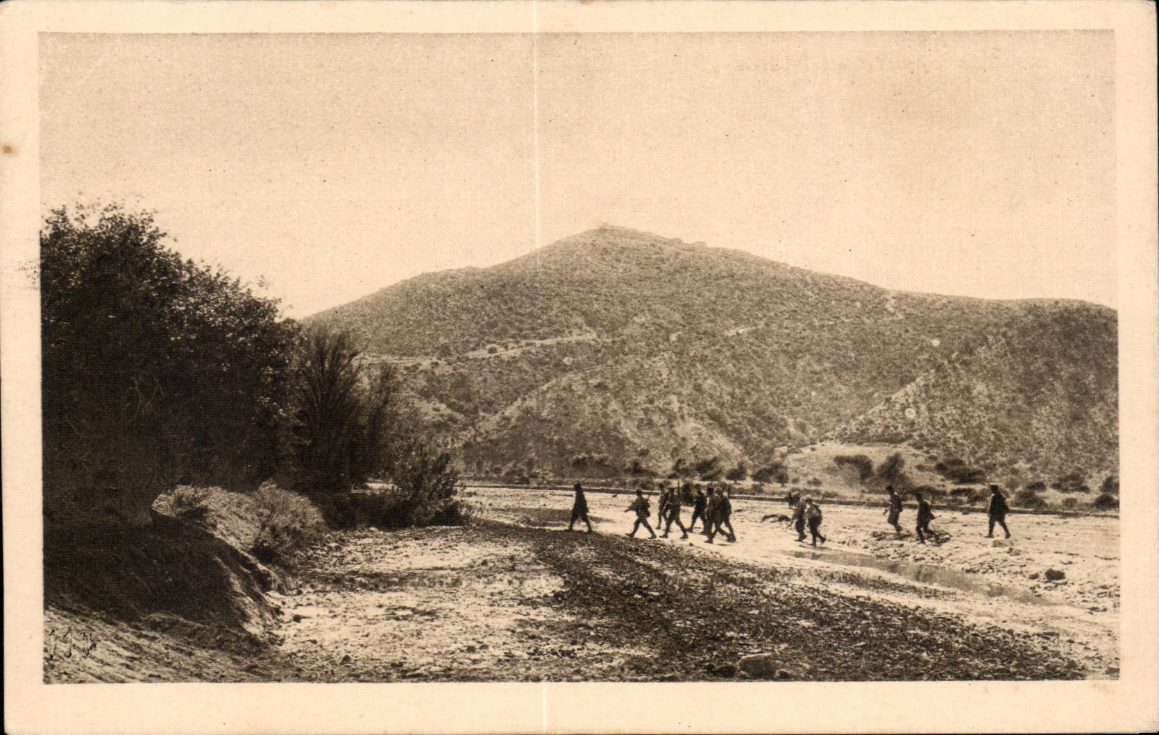 CPA Militaria the war in Morocco the station of Kifane