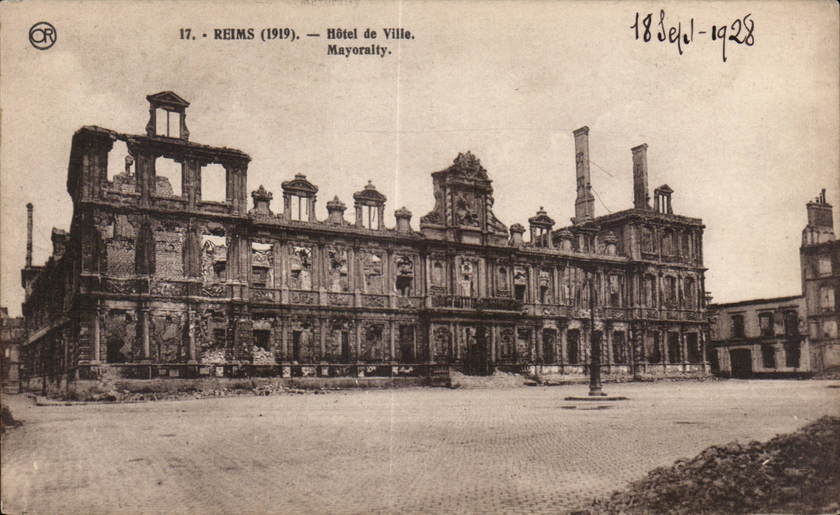 CPA Militaria Reims Town hall