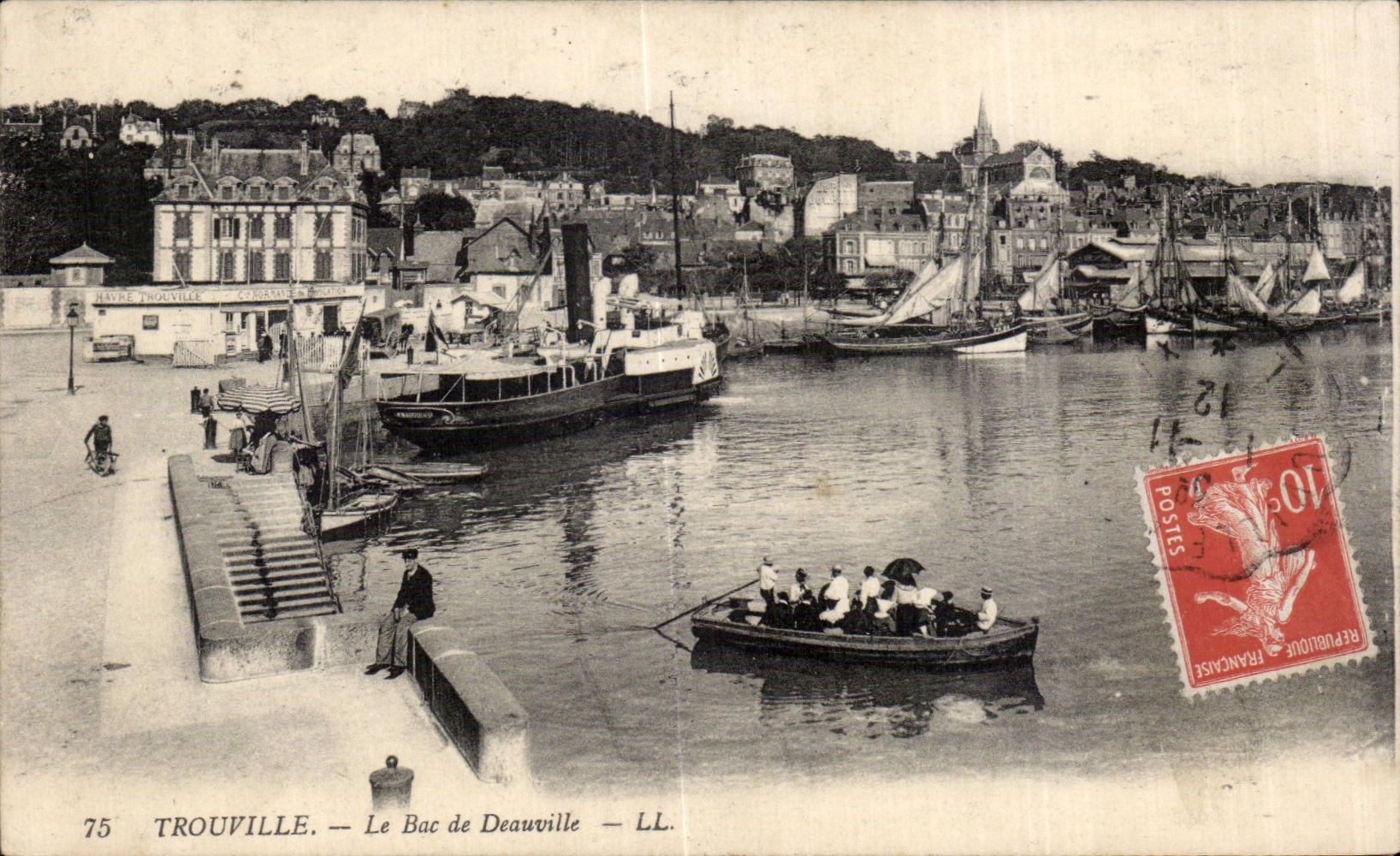 Trouville - Le Bac de Deauville - CPA 